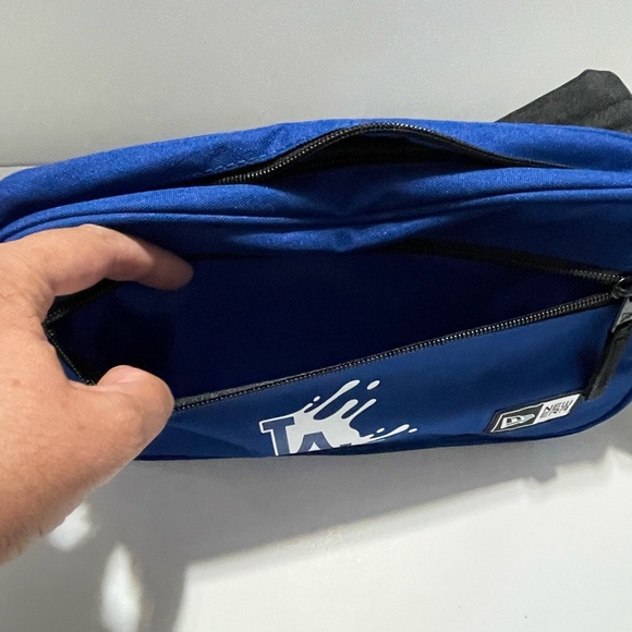 Los Angeles Dodgers Fanny Bag - Picture 8 of 12